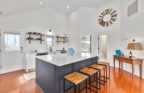 Salvo Casa | Charming, Affordable, Pet Friendly, Semi-Oceanfront Cottage!