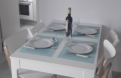 Saint-Martin Apartamento | Encantador estudio climatizado con balcón y parking.