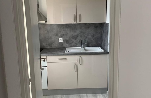 Saint-Martin Apartamento | Encantador estudio climatizado con balcón y parking.