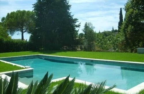 Saint-Paul-de-Vence Apartamento | Encantador apartamento de 2 habitaciones con aire acondicionado contiguo a una casa de piedra