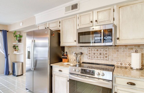Northeast Heights Casa | Charming Albuquerque Townhouse ~13 Mi to Downtown