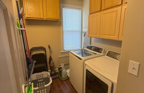 Algoma Casa | Charming Algoma house, close to winery, brewery, shopping, dining, & recreation.