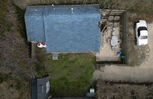 Town of East Hampton Cabaña | Charming, almost oceanfront private Montauk beach cottage