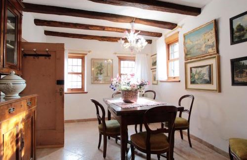Chies Casa | Charming Alpine Retreat for 9