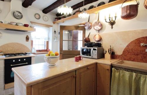 Chies Casa | Charming Alpine Retreat for 9