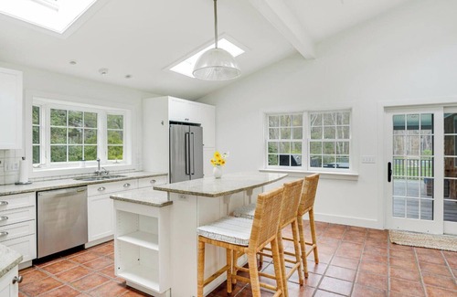 Amagansett North Casa | Charming Amagansett Cottage with Pool, Perfectly Situated near Town and...