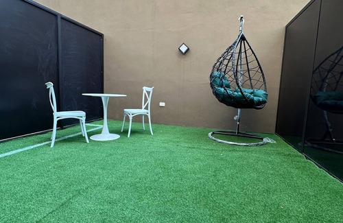 Al Swaifyeh Apartamento | Charming Amman Apartment With Terrace and Garden
