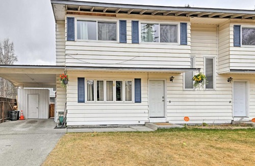 Northeast Anchorage Casa | Charming Anchorage Townhome with Furnished Patio!