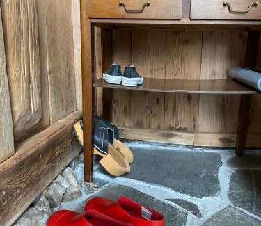 Kvivik Casa | Charming and Authentic Heritage Retreat in Kvívík - right next to the river