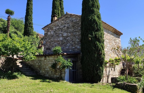 Marsanne Cabaña | Charming and Character Cottage in Drôme Provençale