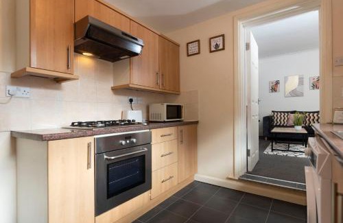 Newcastle-upon-Tyne Apartamento | Charming and comfortable property by Our Home Short Stays very spacious with super fast WiFi close to the Metro Centre and Newcastle City Centre