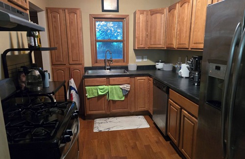 Payne - Phalen Casa | Charming and Cozy 4-bedroom house in delightful Saint Paul, MN
