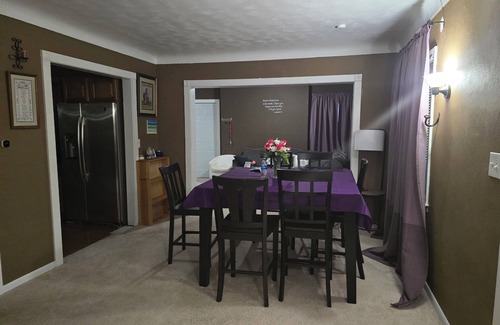 Payne - Phalen Casa | Charming and Cozy 4-bedroom house in delightful Saint Paul, MN