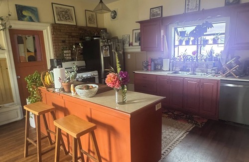 Eureka Casa | Charming and Cozy Room in beautiful Eureka Victorian