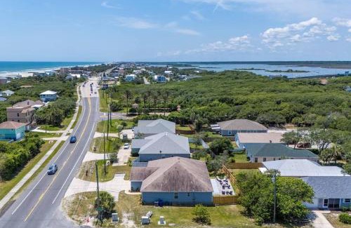 Butler Beach Casa | Charming and delightful getaway! Walk to Beach