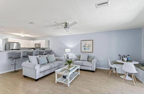 Butler Beach Casa | Charming and delightful getaway! Walk to Beach