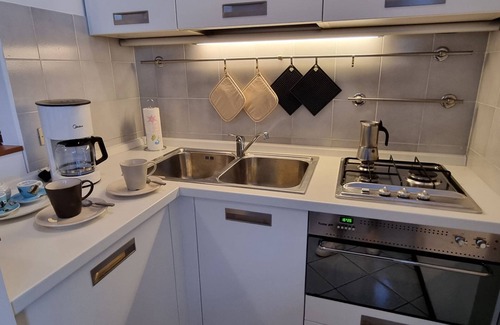 Calmasino Apartamento | Charming and elegant apartment in Bardolino with pool... WI-fi free...