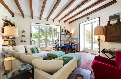 Lesa Villa | Encantadora y tranquila villa con piscina privada.