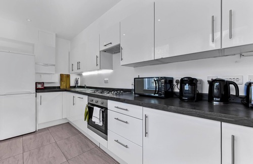 Seven Sisters Apartamento | Charming and Modern 2 BR Flat