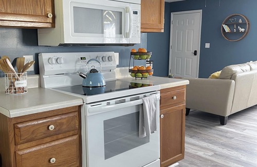 Sevierville Casa | Charming and modern pet friendly home in a quiet neighborhood