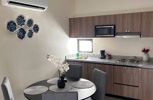 Las Gaviotas Apartamento | Charming and nightlife haven-bedroom apartment with AC, in beautiful Mazatlán