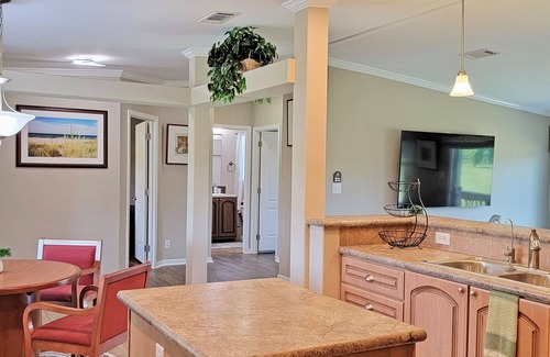 Myakka City Casa | Charming and peaceful country home on 5 acres. Welcome to paradise!
