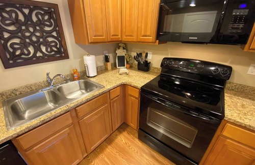 Elizabethtown Apartamento | Charming and safe 1-bedroom apartment in Elizabethtown with AC and WiFi