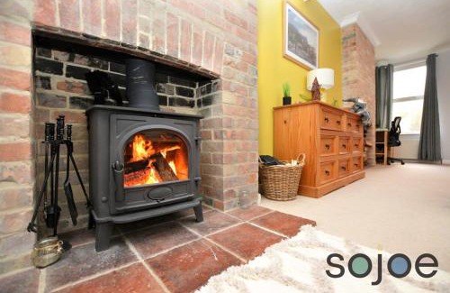 Lowestoft Casa | Charming and spacious 3 bedroom house very close to the beach