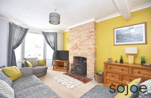 Lowestoft Casa | Charming and spacious 3 bedroom house very close to the beach