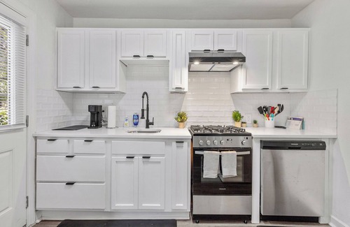 Hillcrest Casa | Charming and Stylish 2BR Home in Hillcrest