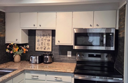 Truckee Casa | Charming and sunny 3-bedroom A-frame house in beautiful Truckee, CA
