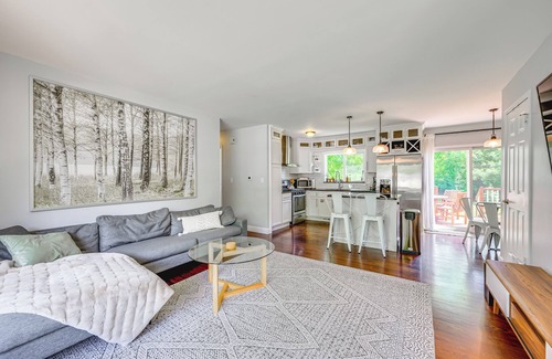 Mitchell Casa | Charming Ann Arbor Getaway w/ Deck: Near Downtown!