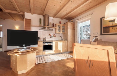 Collalbo Apartamento | Encantador apartamento "Steppe" en Villa Anina con piscina