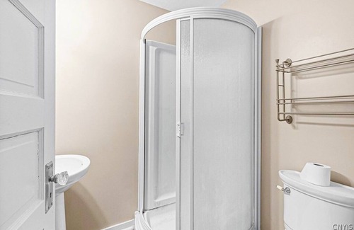 Village of New York Mills Apartamento | Charming apartment with AC in lovely New York Mills