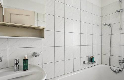 Seebach Apartamento | Charming Apartment 15 Mins from City Life