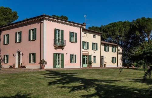 Dozza Apartamento | Charming apartment "Antonio" in historical Villa Calanco on the hills of Dozza