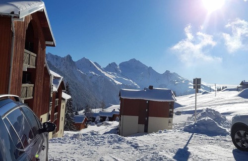 Manigod Apartamento | Charming apartment at the foot of the slopes