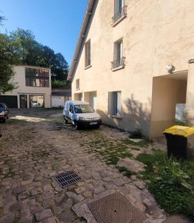 Buc Apartamento | Charming apartment bordering Versailles