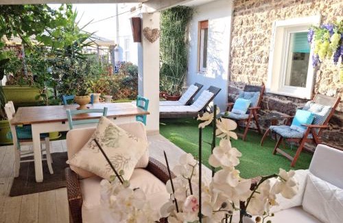 Calasetta Apartamento | Charming Apartment Calasetta + Garden