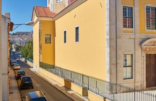 Belem Apartamento | Charming apartment em Belém-Books and Canvas