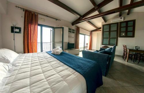 Capo Mulini Apartamento | Charming apartment in Capo Mulini with sea view - 50 m²