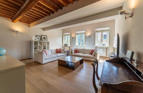 Lucca Historical Center Apartamento | Charming Apartment in Lucca's Historic Center