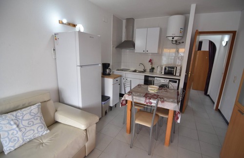 Santa Margarida Apartamento | Encantador Apartamento en Roses, Costa Brava: Cerca de la Playa, con Terraza, Garaje y Todas las Comodidades