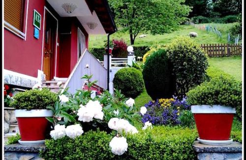 Villamayor Apartamento | Charming apartment in Villamayor 74 m² with mountain view