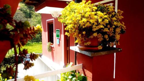 Villamayor Apartamento | Charming apartment in Villamayor 74 m² with mountain view