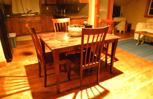Creston Apartamento | Charming apartment near Kalispell and Glacier Park, with gorgeous views.
