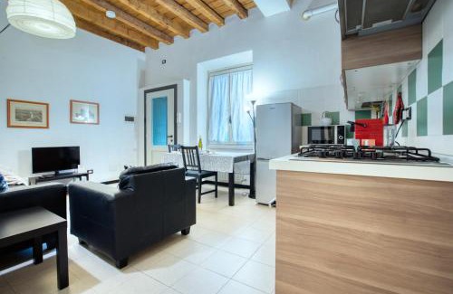 Porta Garibaldi Apartamento | Charming apartment Parco - Arco della Pace - perfect for 5 people