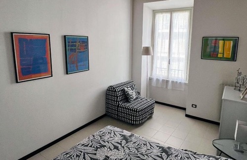 Porta Garibaldi Apartamento | Charming apartment Parco - Arco della Pace - perfect for 5 people