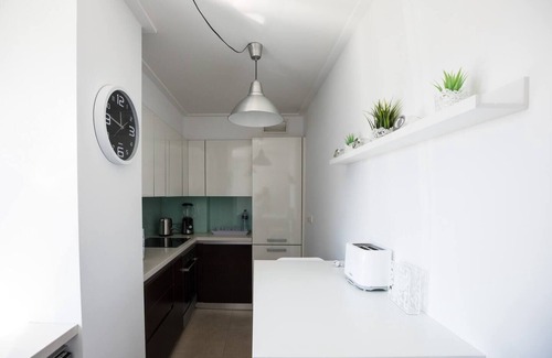 Parque das Nacoes Apartamento | Charming Apartment With Balcony &pool