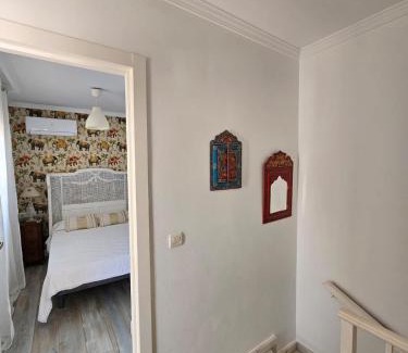 Malaga-Este Apartamento | Charming Apartment with Terrace Beach and Sun